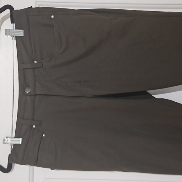 Lululemon ABC Pant Skinny - Picture 4 of 9